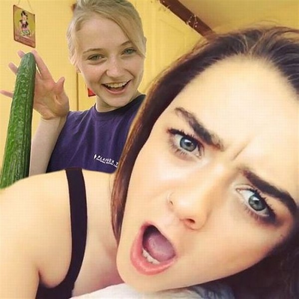 sophie turner naked icons